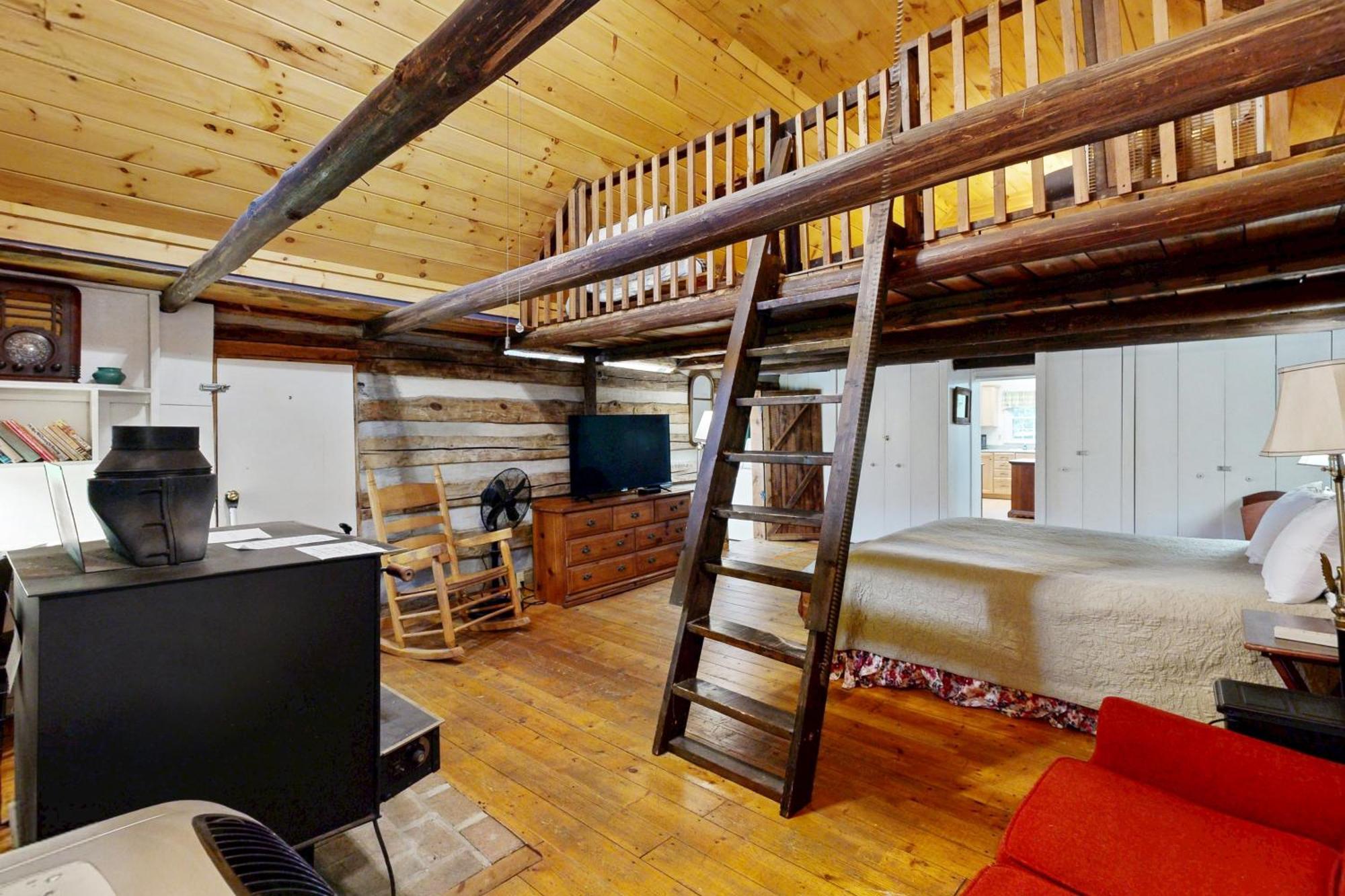1 Bed 1 Bath Vacation Home In Sylva Zewnętrze zdjęcie