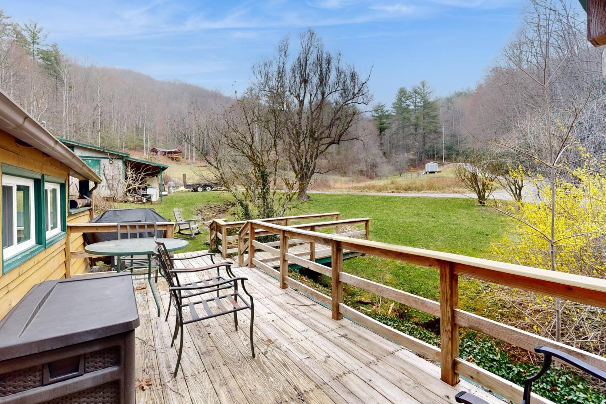 1 Bed 1 Bath Vacation Home In Sylva Zewnętrze zdjęcie