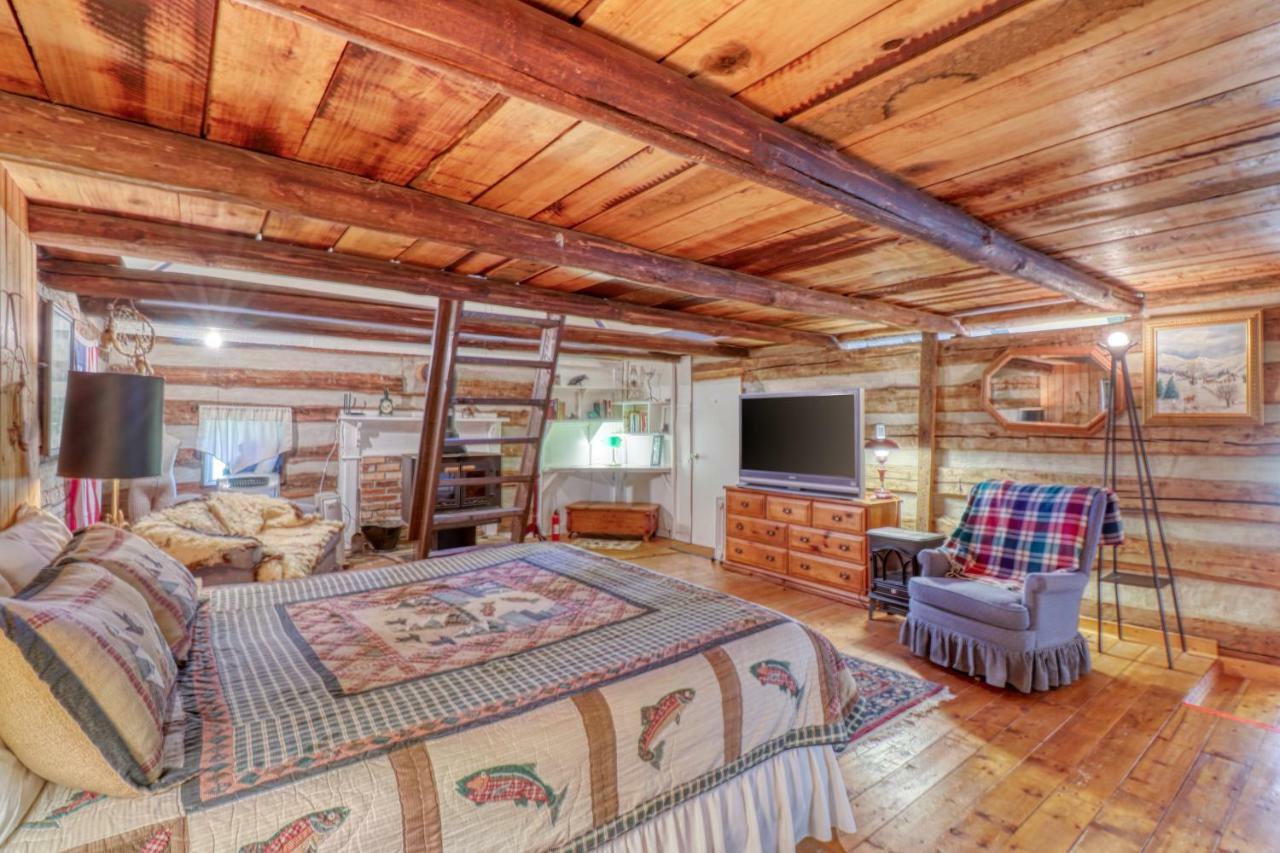 1 Bed 1 Bath Vacation Home In Sylva Zewnętrze zdjęcie